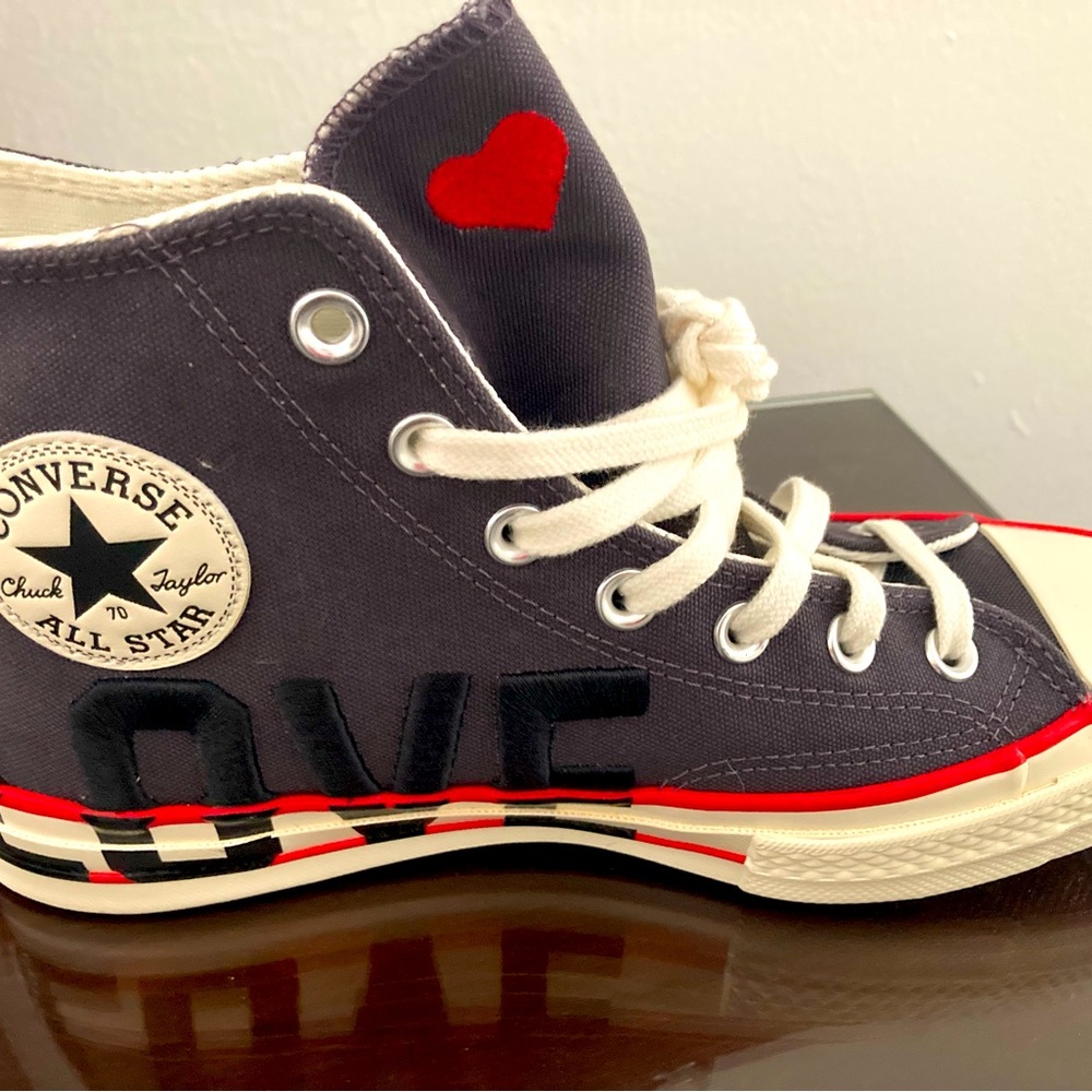 Brand new, never worn Converse Chuck Taylor LOVE ❤️ high tops! Size 8/9